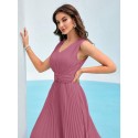 SHEIN Modely Solid Ruched Pleated Hem Dress