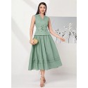 SHEIN Modely Solid D-ring Belted Dress